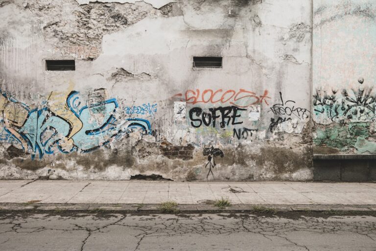 Porto: Sztuka uliczna i graffiti – gdzie szukać?