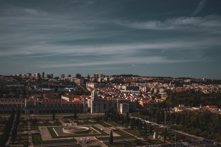 Przewodnik po Coimbrze: Co trzeba zobaczyć w tym historycznym mieście?