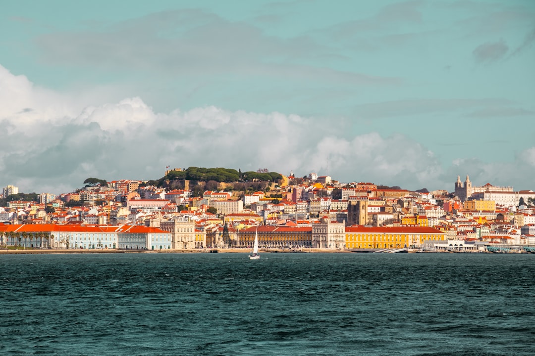 Travelone: Oferty podróży do Portugalii – czy są godne zaufania?
